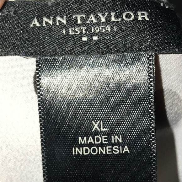 Ann Taylor Sleeveless Top W/Black & Tan Polka Dots - Picture 3 of 4